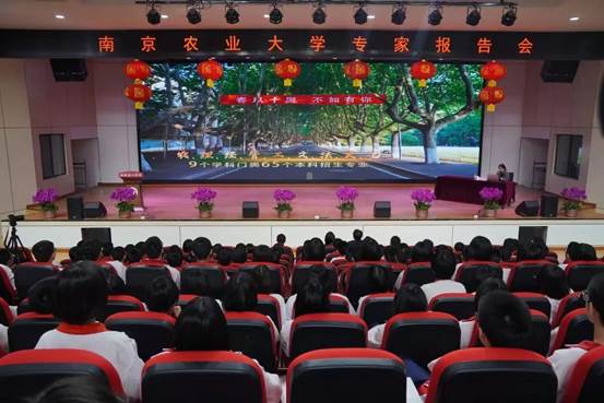 8272ea9f285bd63e216fefcb28df217